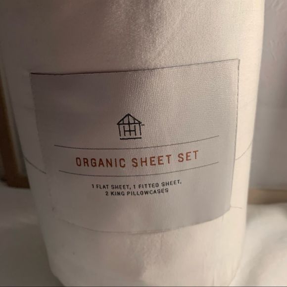 Full Thin Stripe Organic Cotton Sheet Set
Sour Cream/Railroad Gray - - Picture 4 of 4